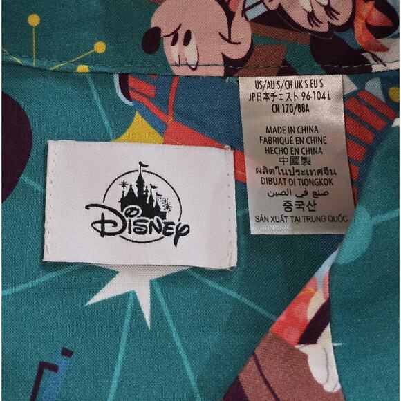 Disney Shirt Mens Small Teal Button Up Mickey And Friends Play In The Park NWT - Picture 6 of 6